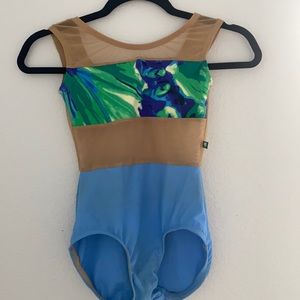 LUCKYLEO YL leotard in great condition
